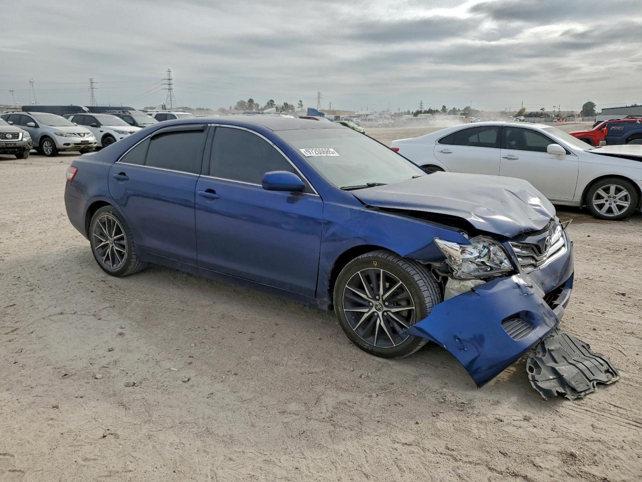 2011 TOYOTA CAMRY BASE photo 4