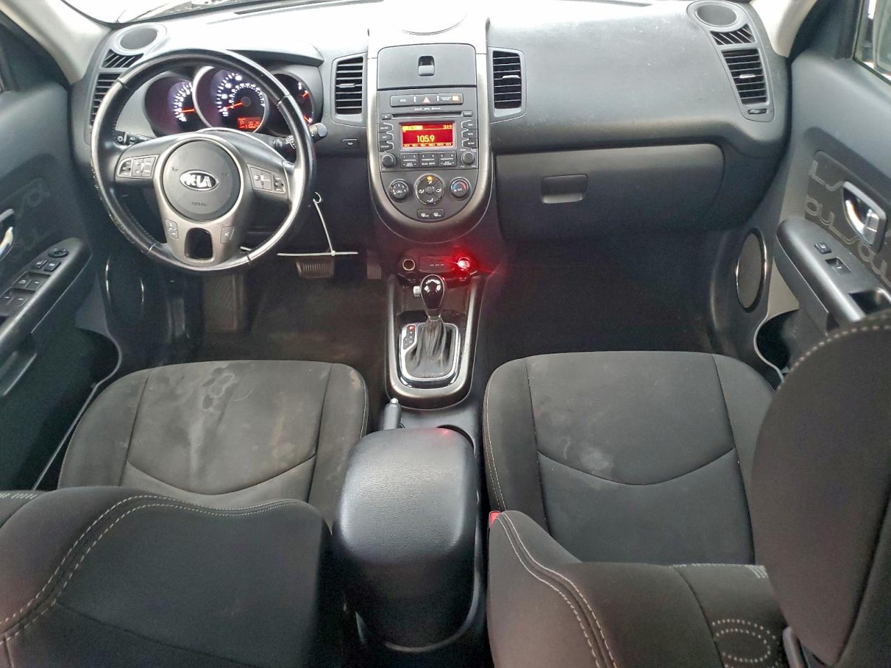 2013 KIA SOUL + photo 8