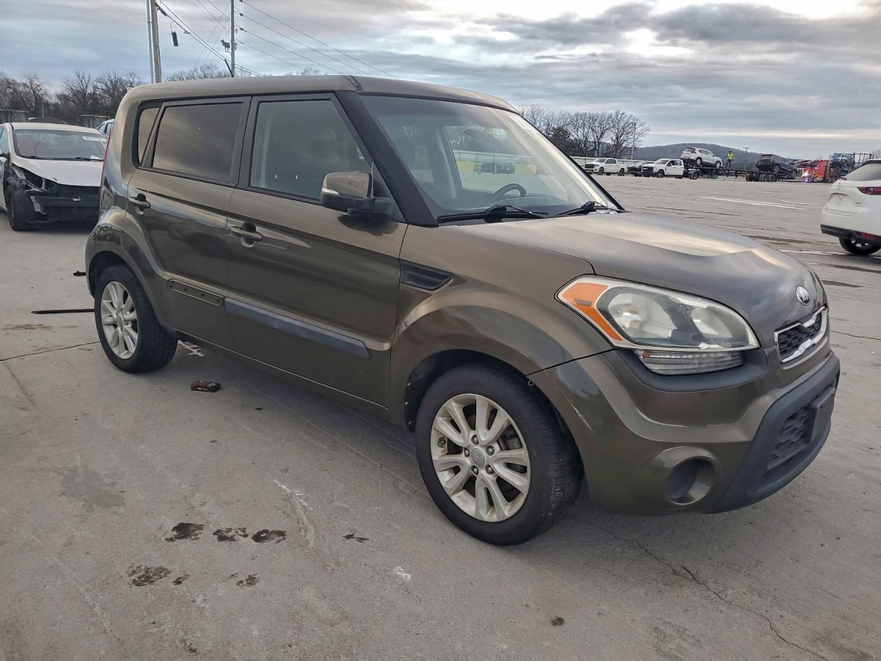 2013 KIA SOUL + photo 4