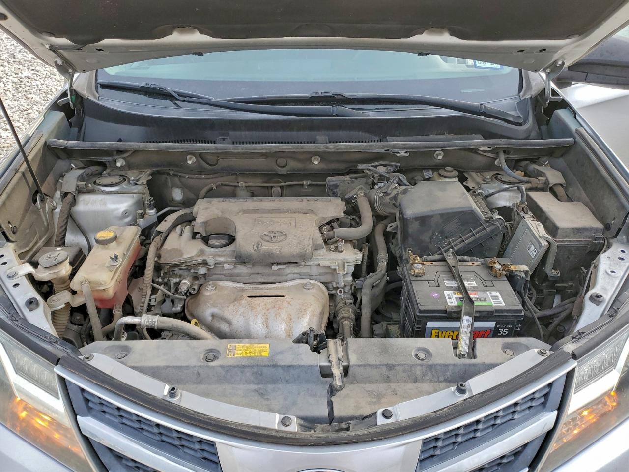 2014 TOYOTA RAV4 LE photo 12