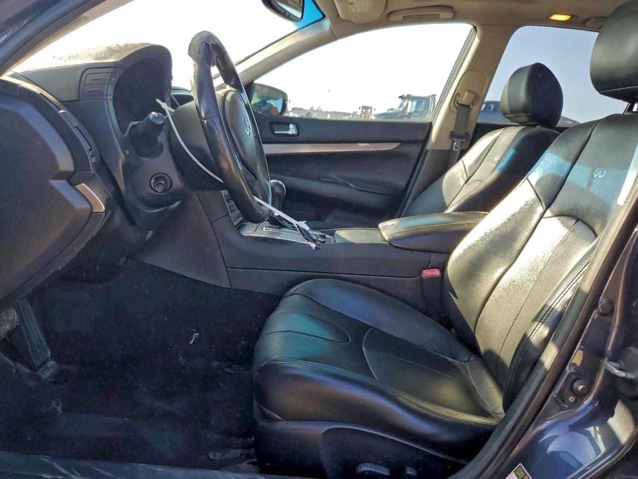2013 INFINITI G37 BASE photo 7