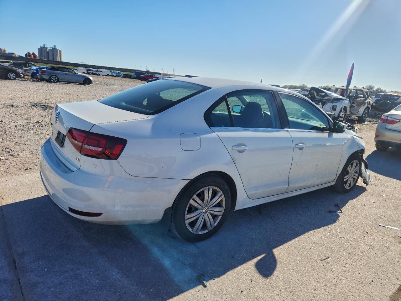 2017 VOLKSWAGEN JETTA S photo 5