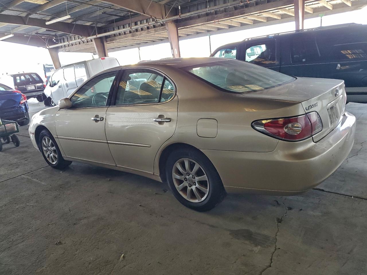 2003 LEXUS ES 300 photo 3