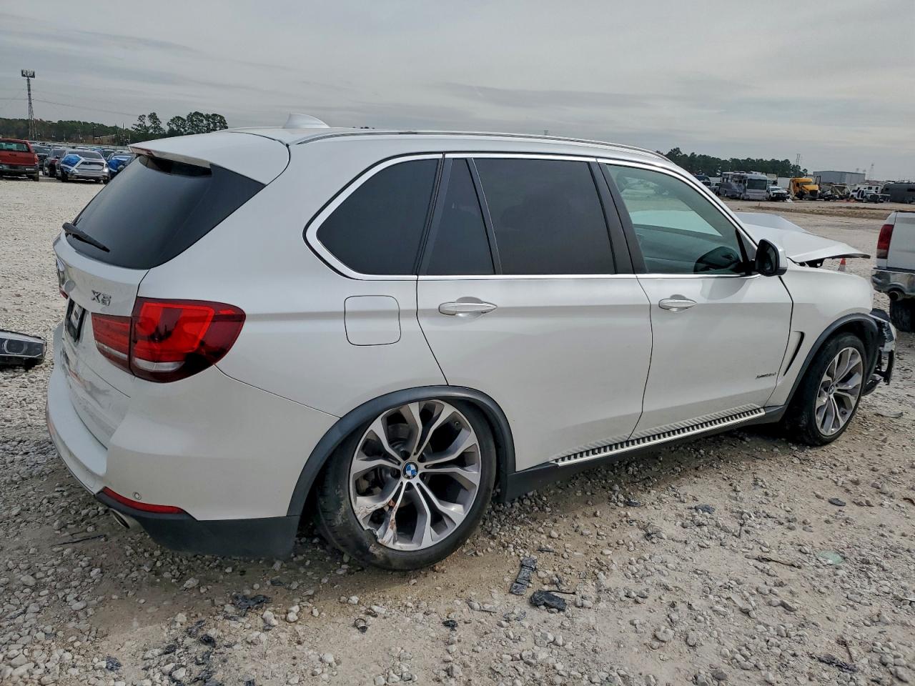 2014 BMW X5 XDRIVE35D photo 3