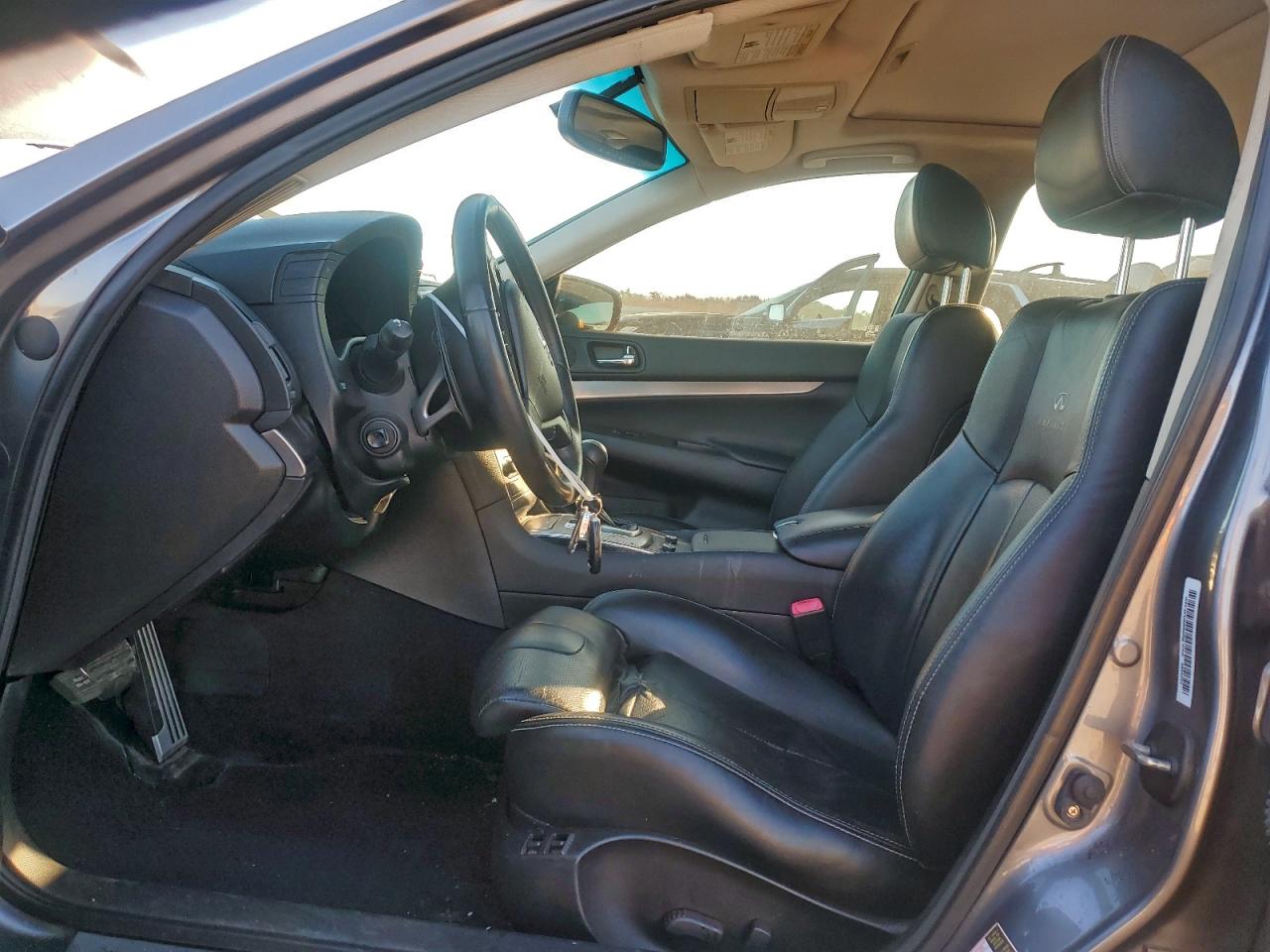 2013 INFINITI G37 BASE photo 13