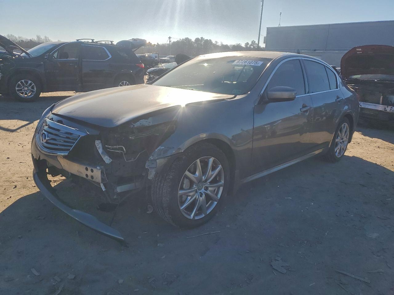 2013 INFINITI G37