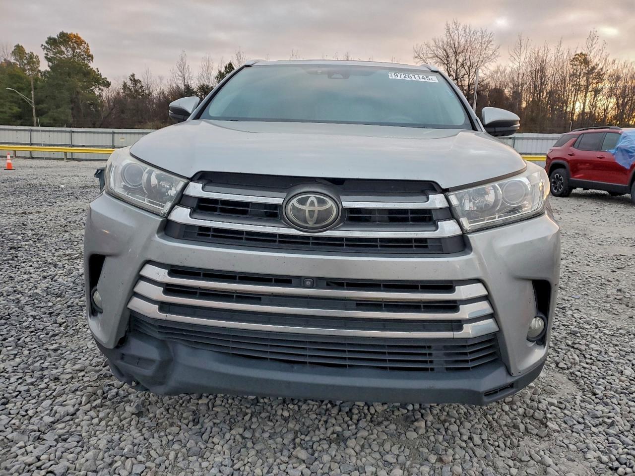 2017 TOYOTA HIGHLANDER LIMITED photo 9