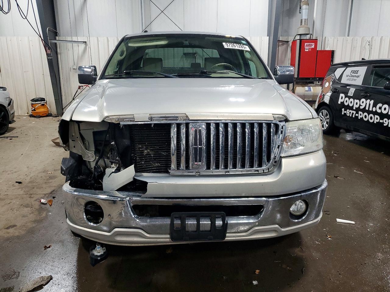 2006 LINCOLN MARK LT photo 4