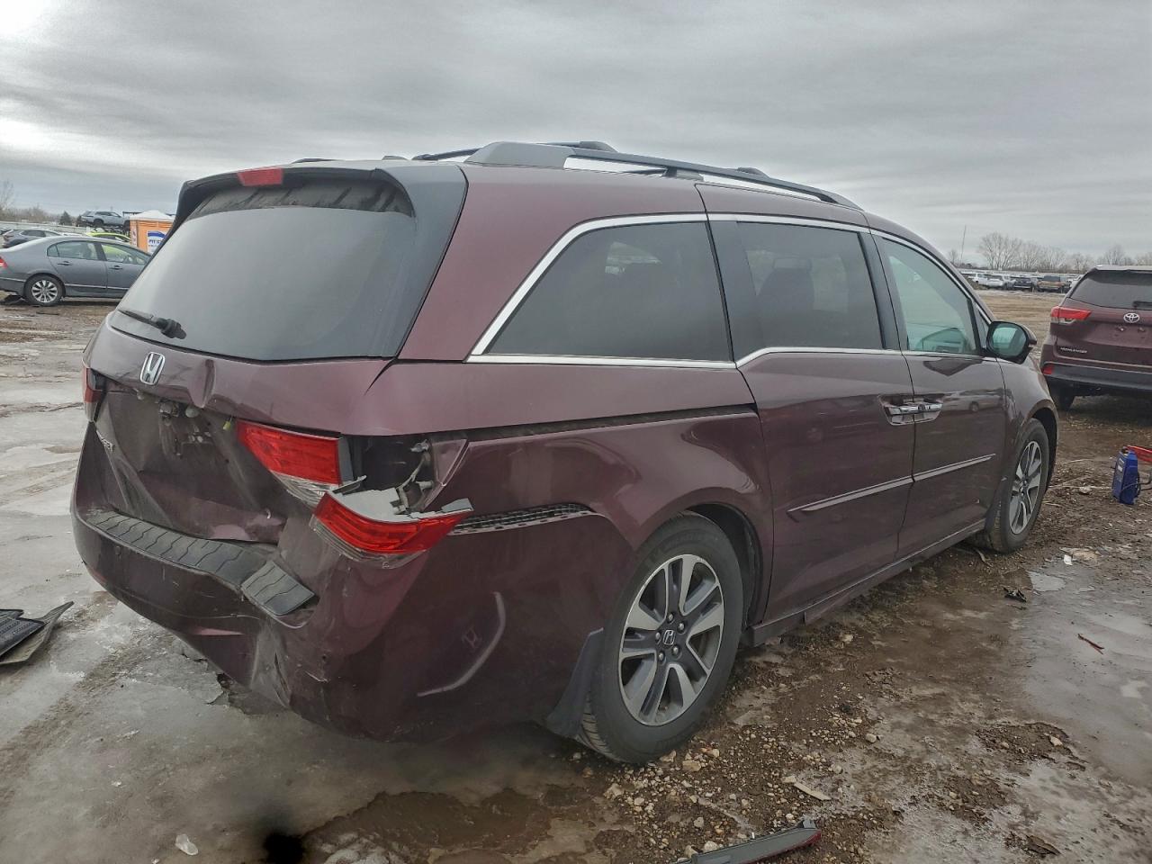 2014 HONDA ODYSSEY TOURING photo 3