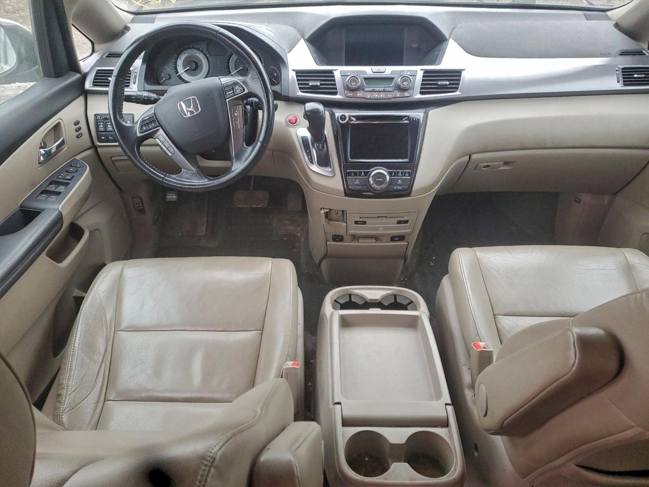 2014 HONDA ODYSSEY TOURING photo 8