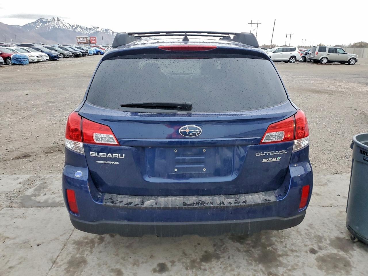 2011 SUBARU OUTBACK 2.5I LIMITED photo 11