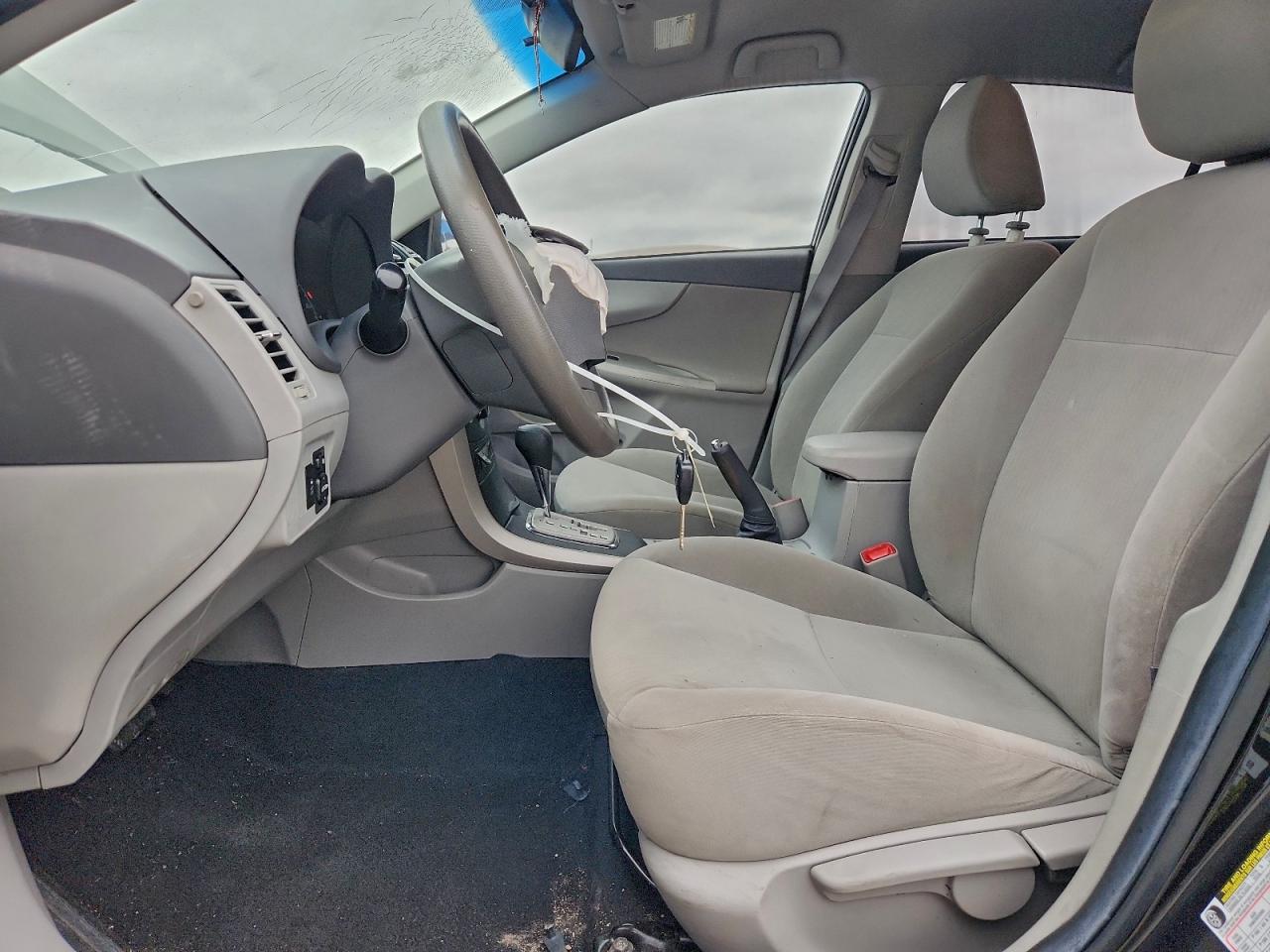 2010 TOYOTA COROLLA BASE photo 7