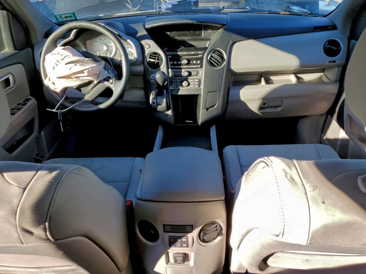 2012 HONDA PILOT LX photo 8