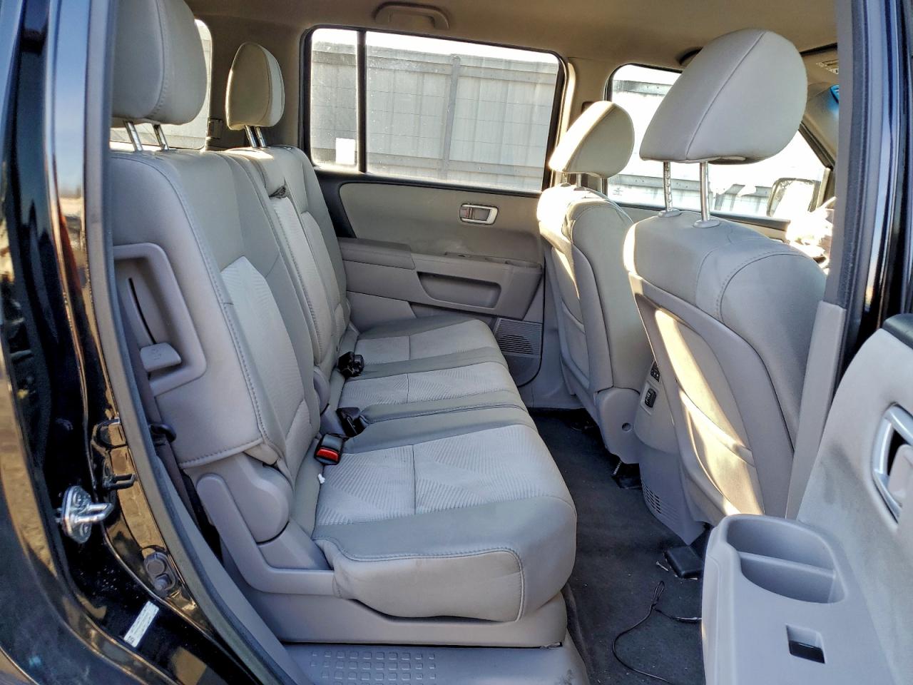 2012 HONDA PILOT LX photo 11
