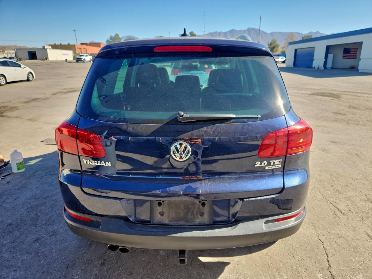 2013 VOLKSWAGEN TIGUAN S photo 6