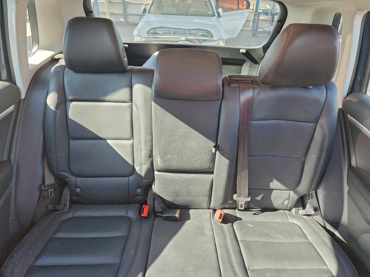 2013 VOLKSWAGEN TIGUAN S photo 10