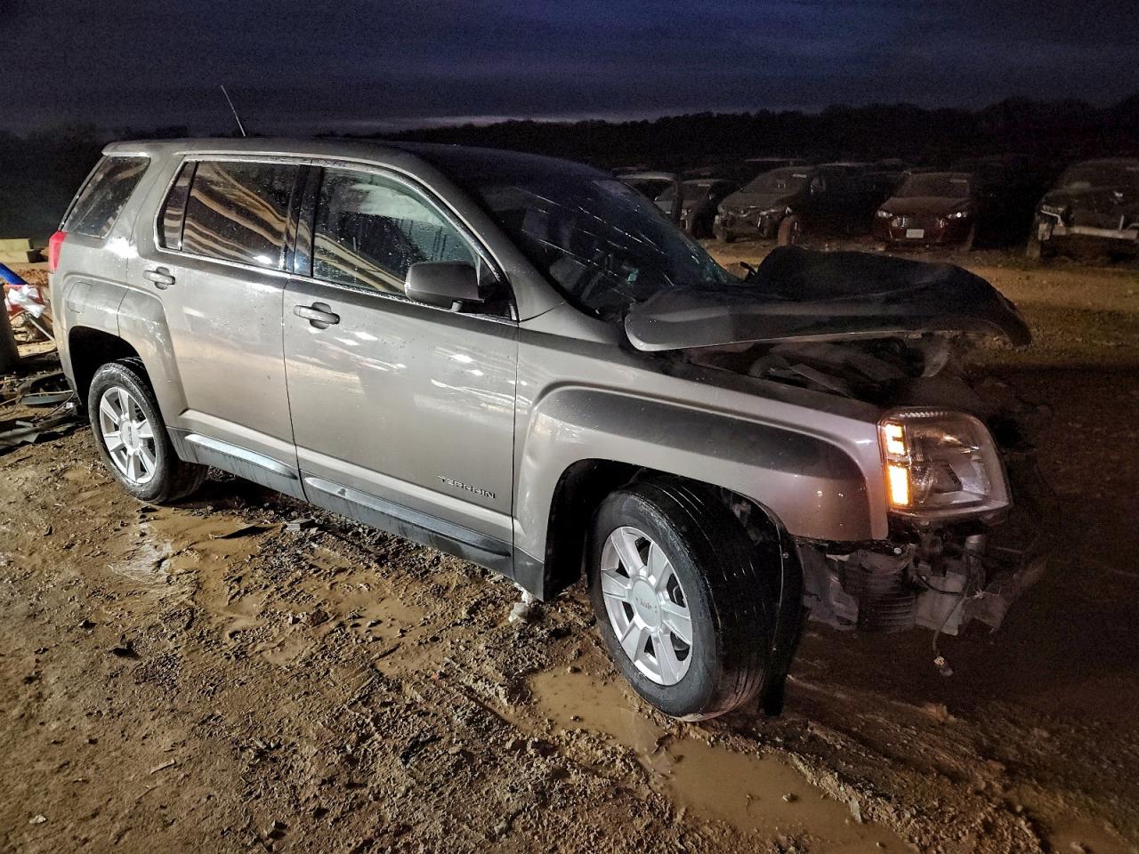 2011 GMC TERRAIN SLE photo 4