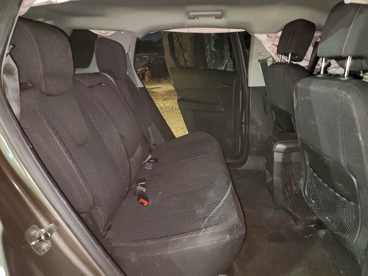 2011 GMC TERRAIN SLE photo 11