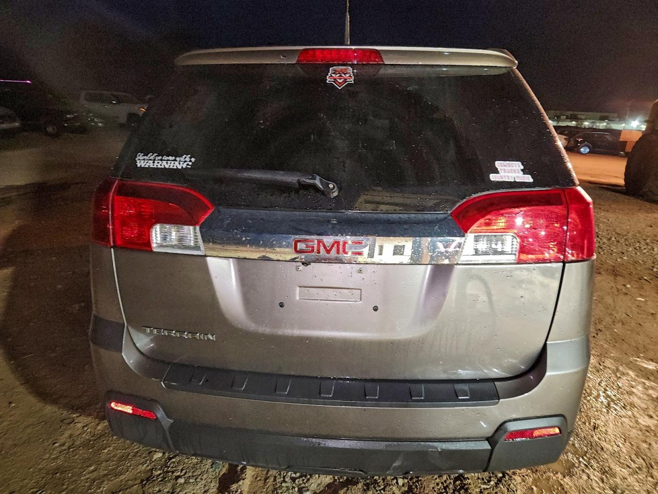 2011 GMC TERRAIN SLE photo 6