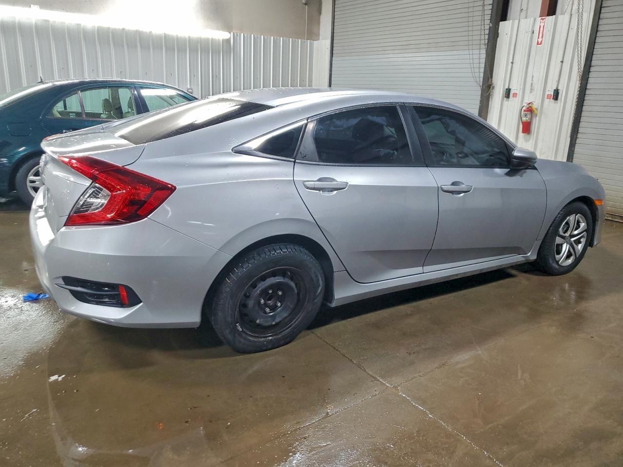 2016 HONDA CIVIC LX photo 5