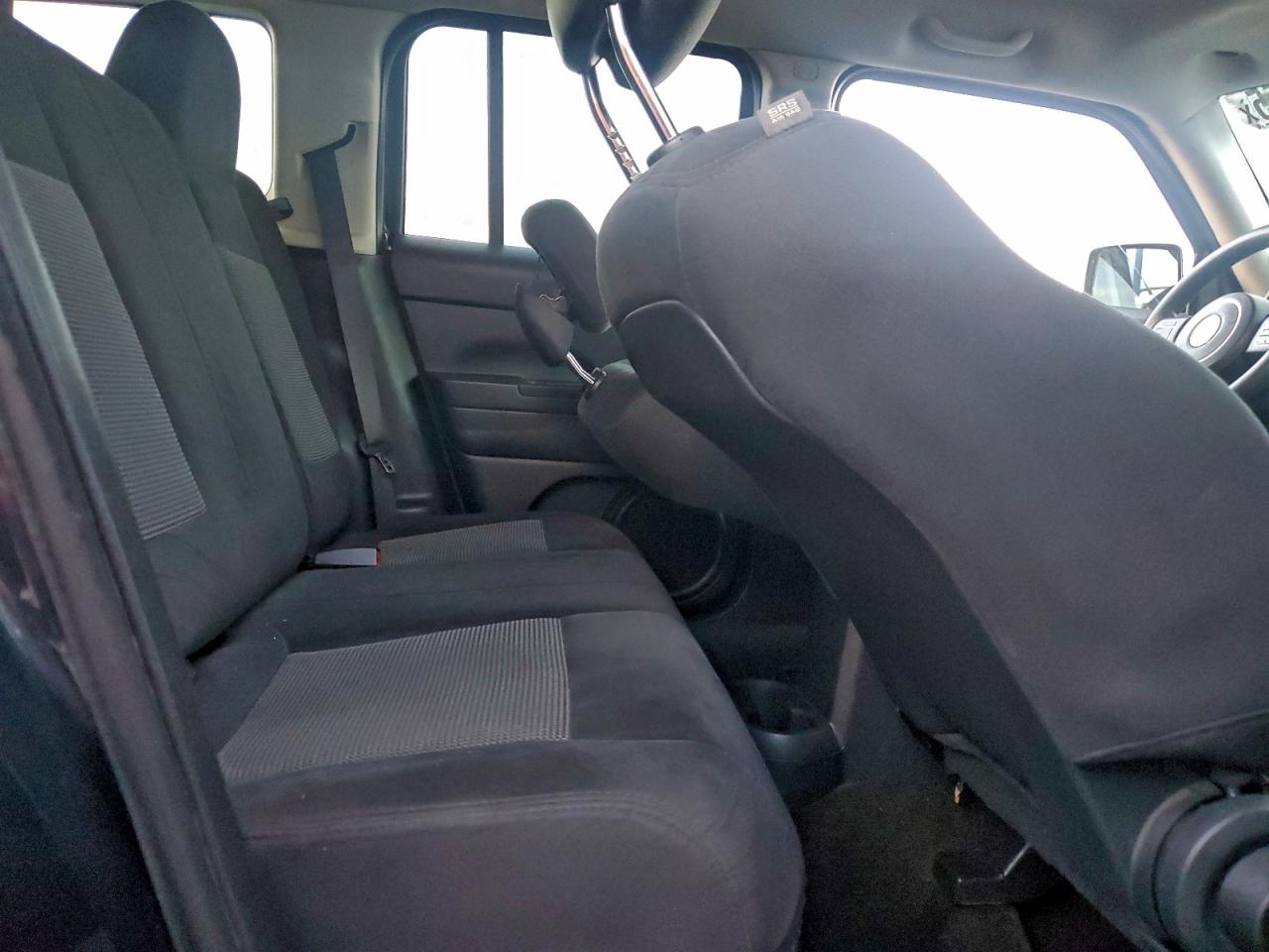 2015 JEEP PATRIOT SPORT photo 11