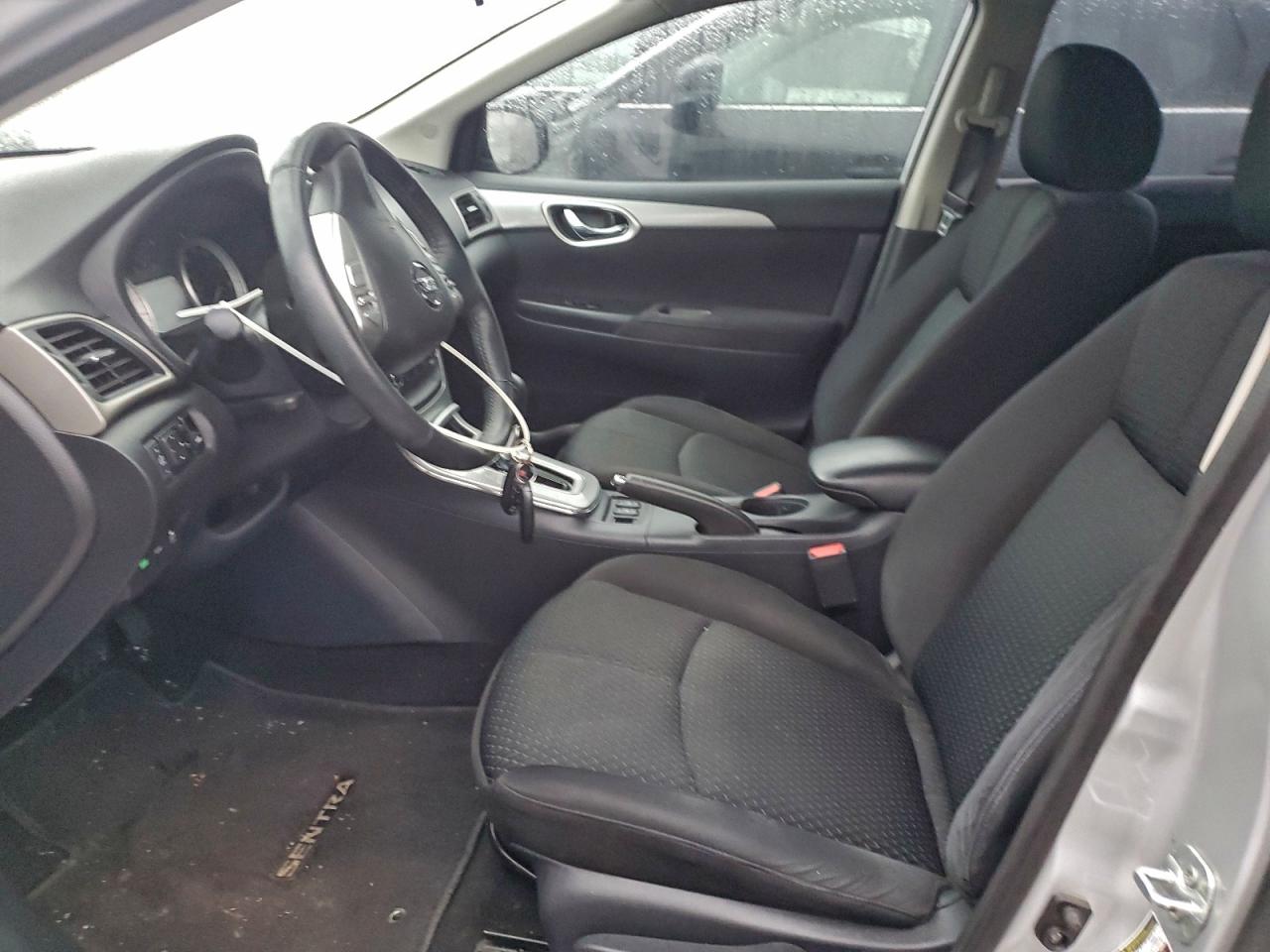 2015 NISSAN SENTRA S photo 19