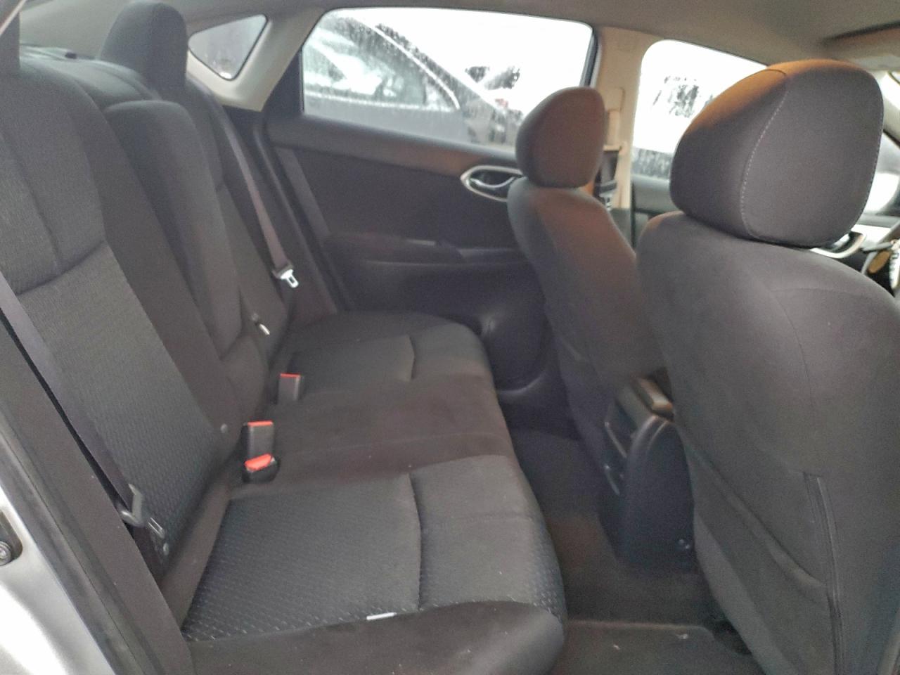2015 NISSAN SENTRA S photo 28