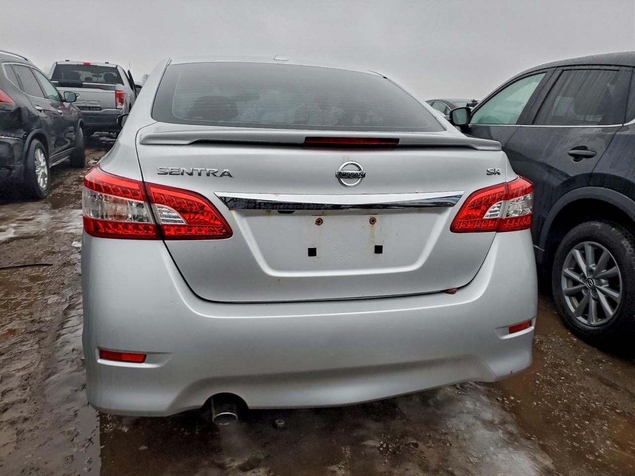2015 NISSAN SENTRA S photo 16