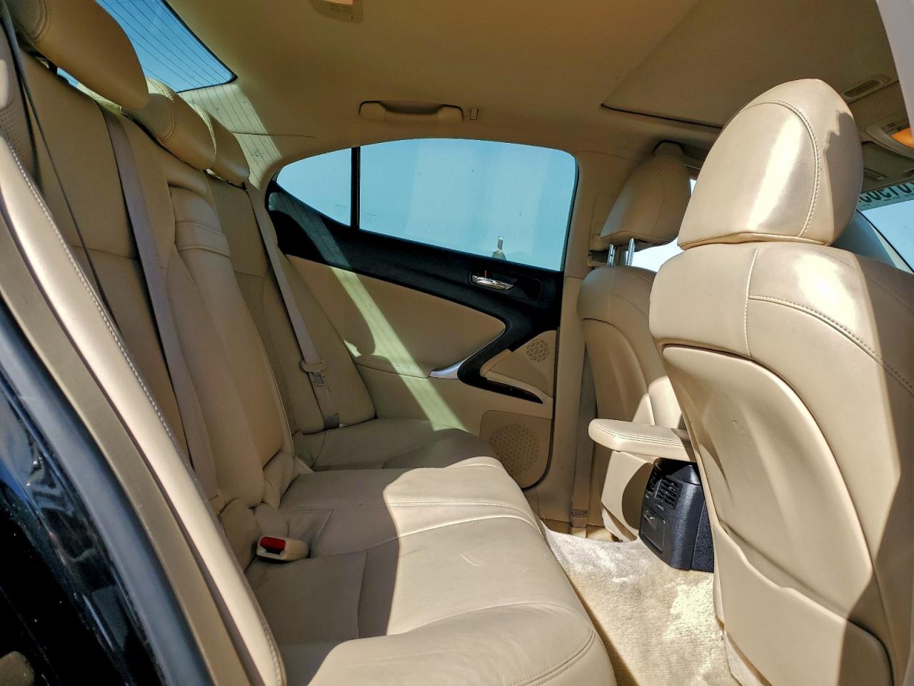 2007 LEXUS IS 350 photo 19