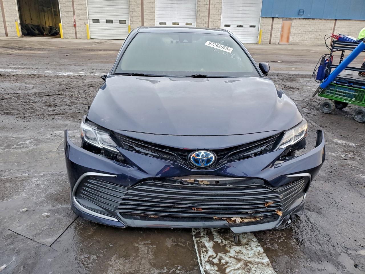 2021 TOYOTA CAMRY LE photo 9