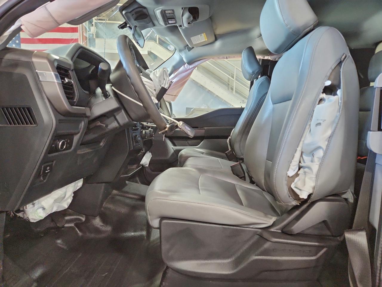2024 FORD F150 XL photo 19