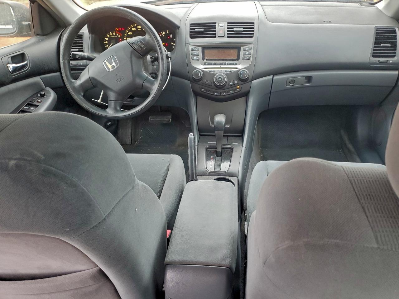 2006 HONDA ACCORD LX photo 8