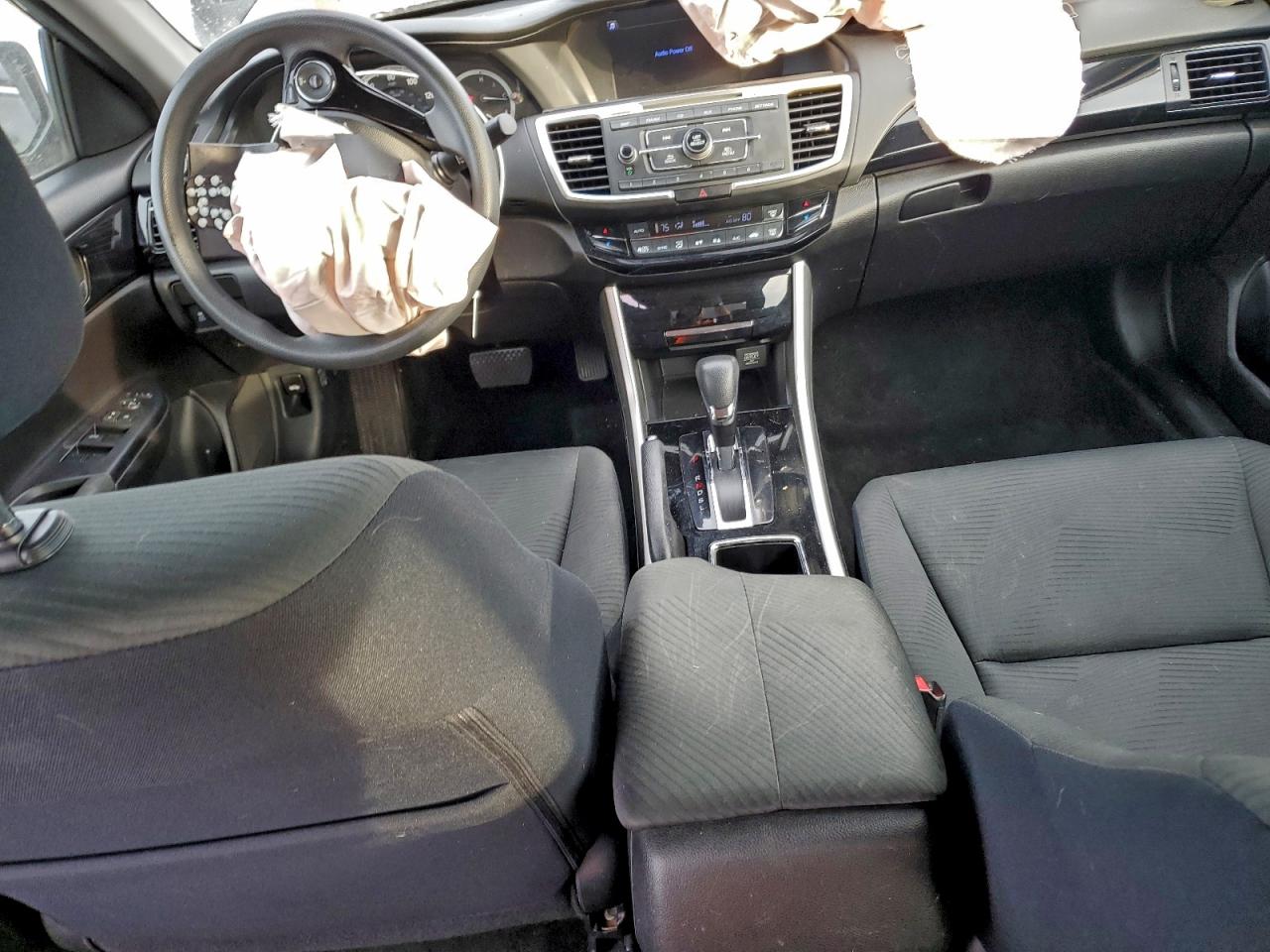 2016 HONDA ACCORD LX photo 15