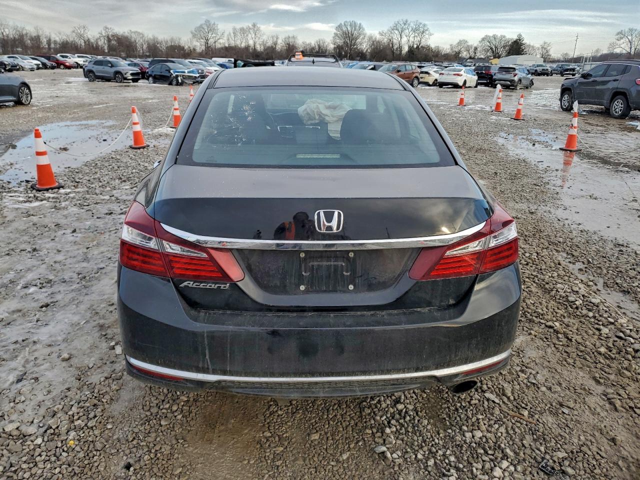 2016 HONDA ACCORD LX photo 11