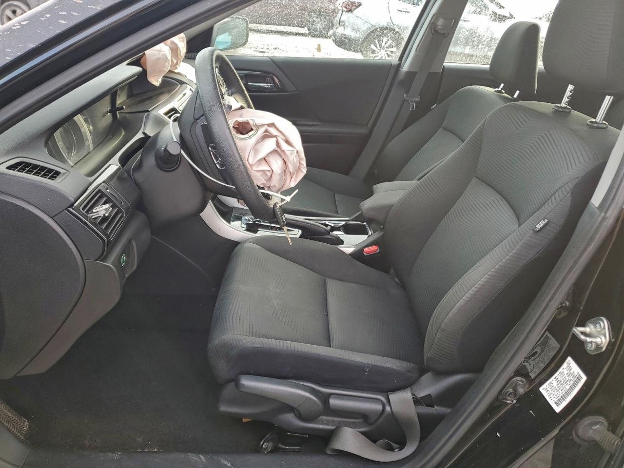 2016 HONDA ACCORD LX photo 13