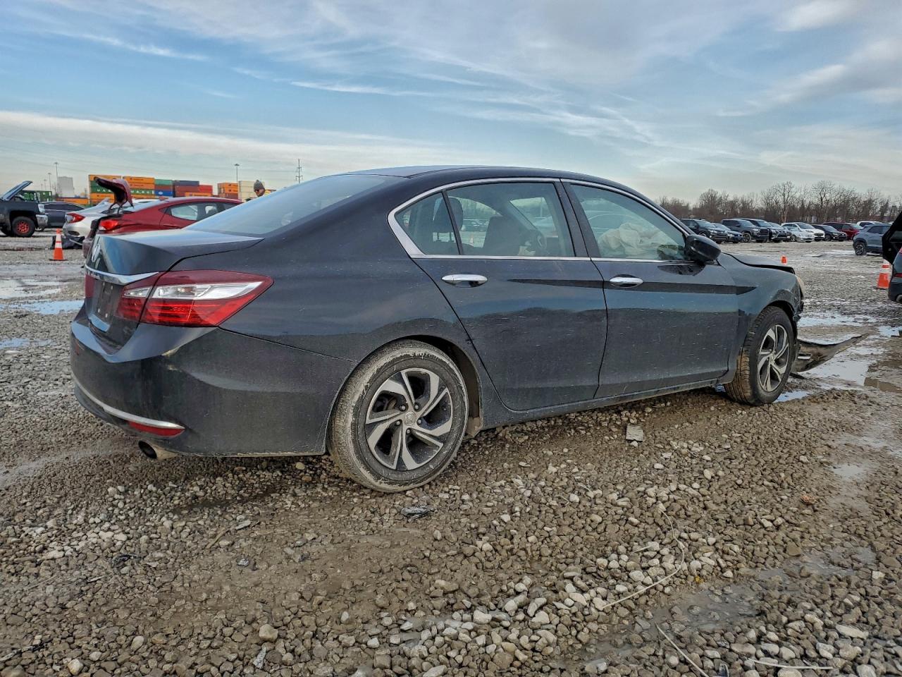 2016 HONDA ACCORD LX photo 5