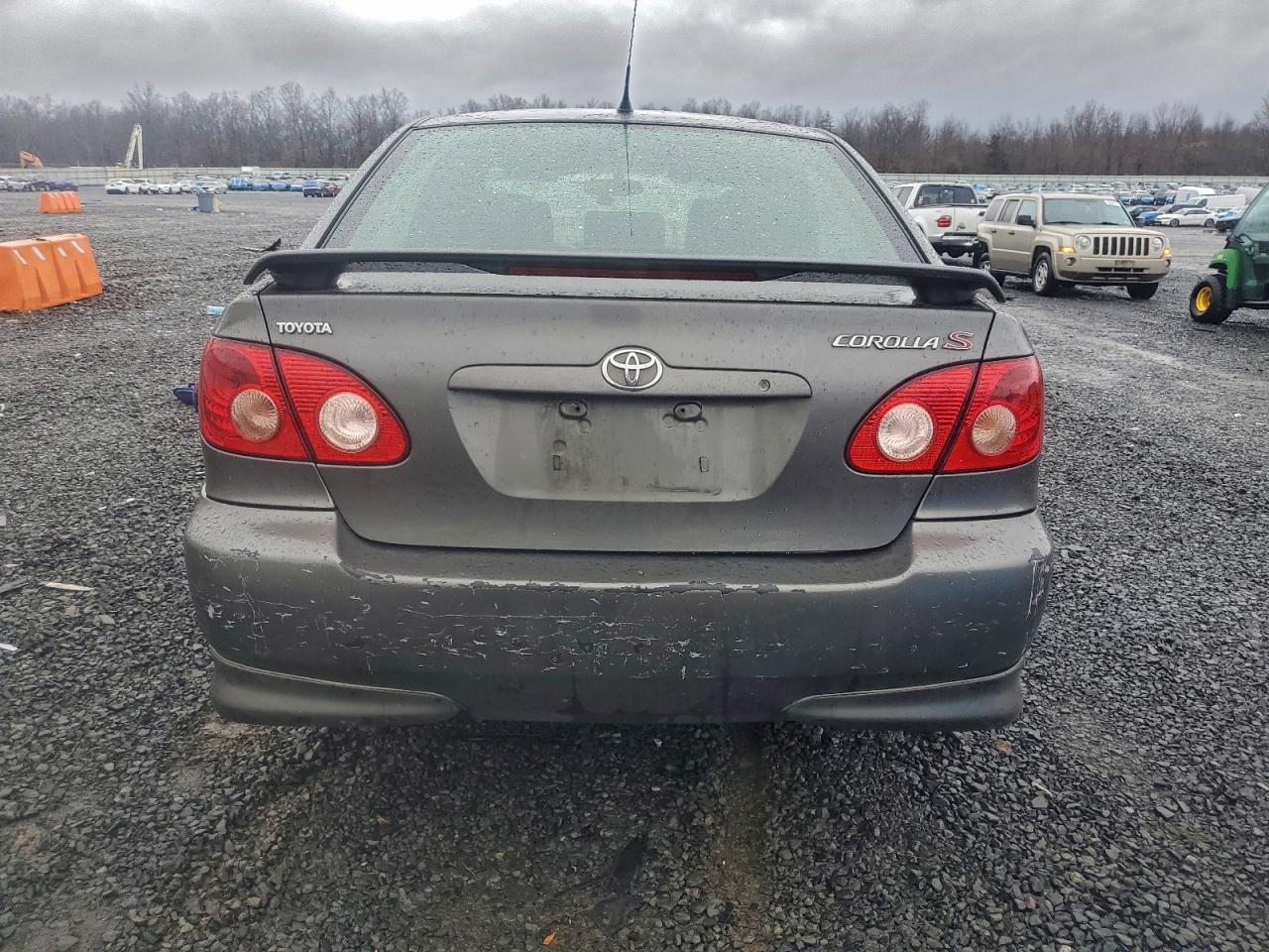 2005 TOYOTA COROLLA CE photo 11