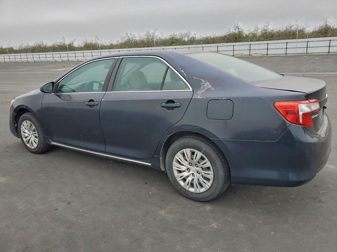 2012 TOYOTA CAMRY BASE photo 4