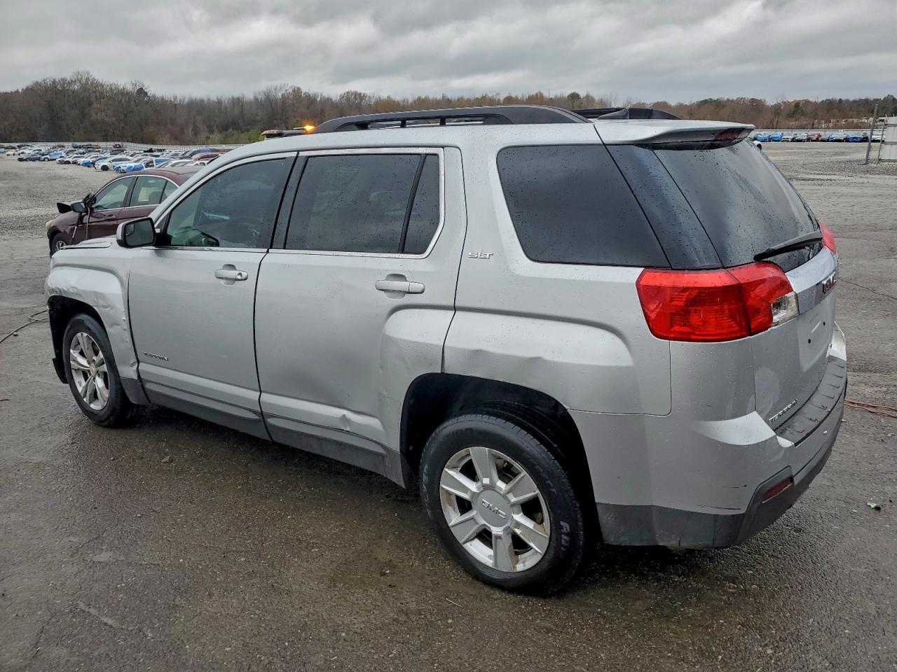 2012 GMC TERRAIN SLT photo 4