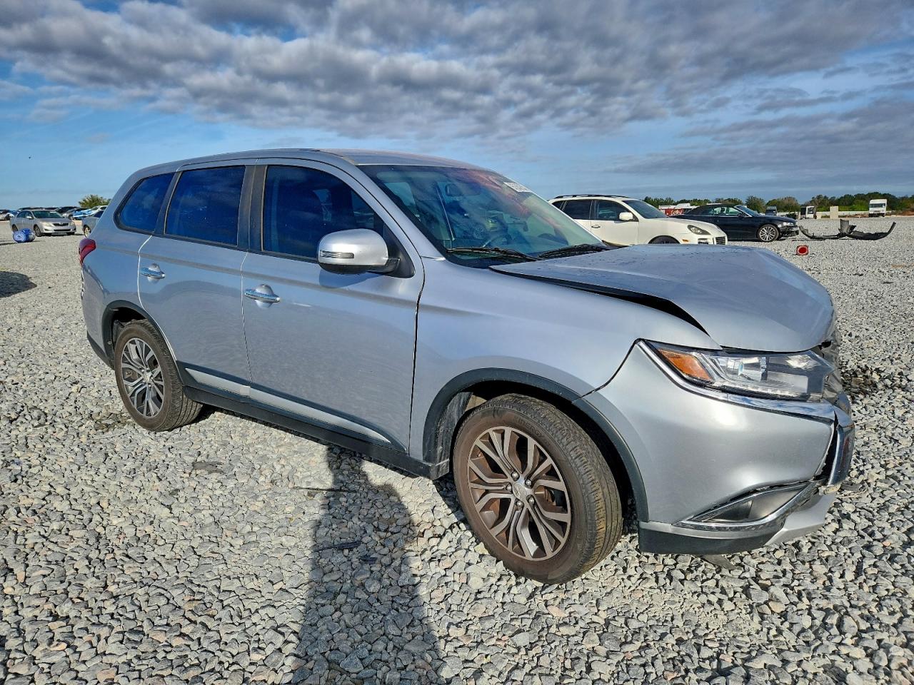 2017 MITSUBISHI OUTLANDER SE photo 7