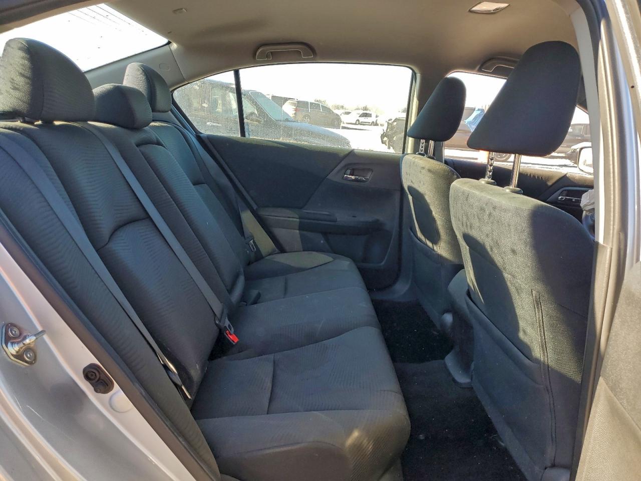 2015 HONDA ACCORD LX photo 28