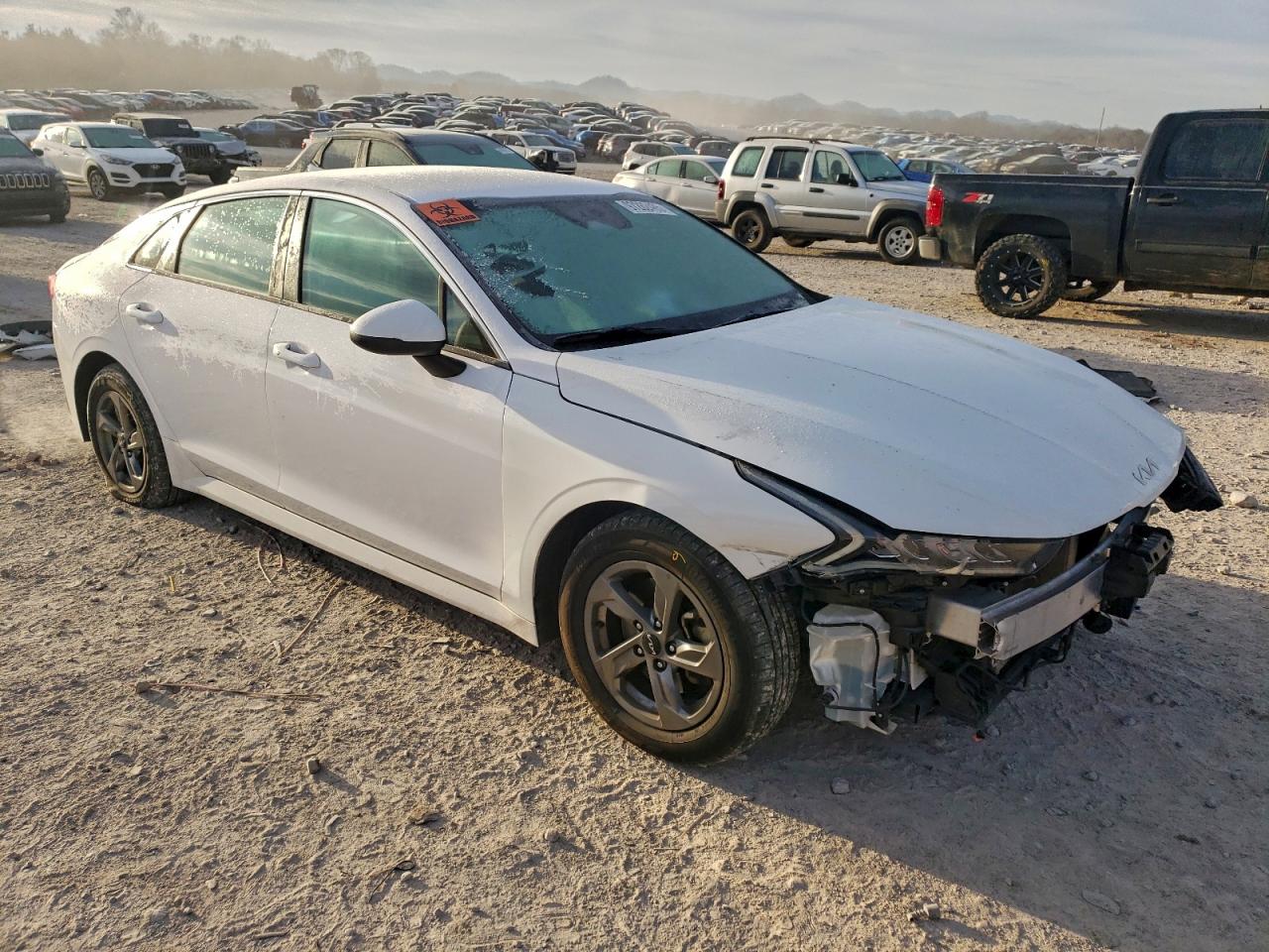 2023 KIA K5 LXS photo 7