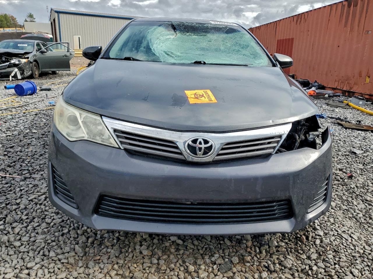 2012 TOYOTA CAMRY BASE photo 5