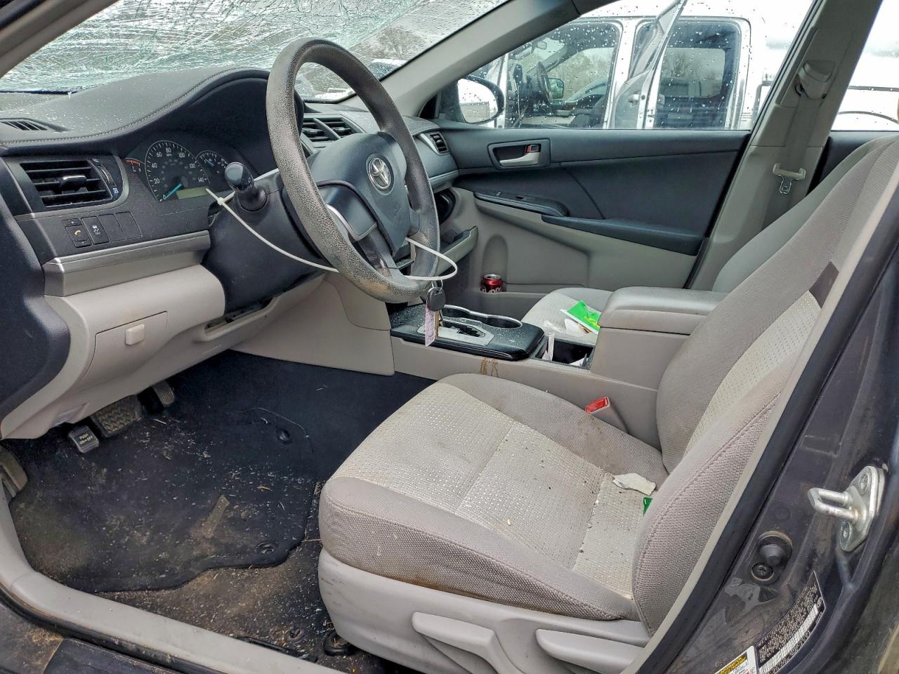 2012 TOYOTA CAMRY BASE photo 7