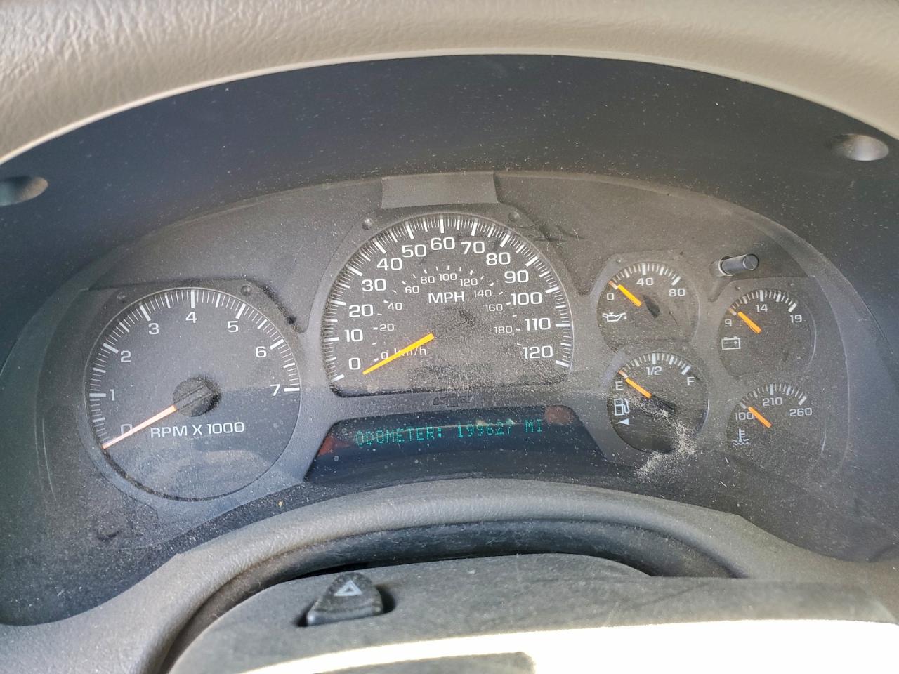 2002 CHEVROLET TRAILBLAZER photo 9