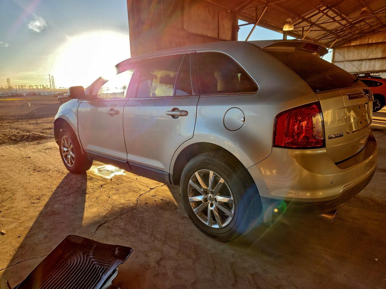 2011 FORD EDGE LIMITED photo 4