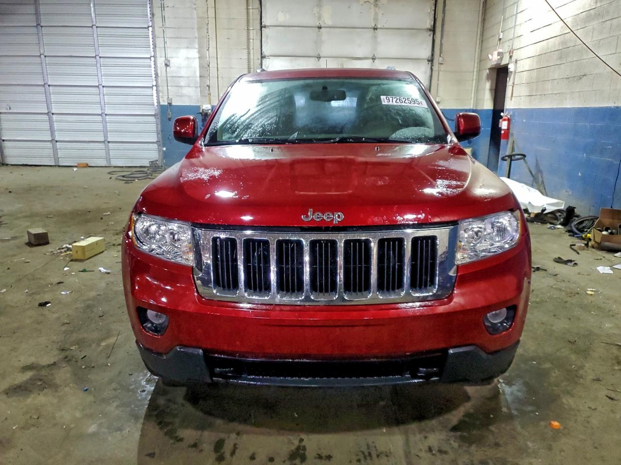 2011 JEEP GRAND CHEROKEE LAREDO photo 5