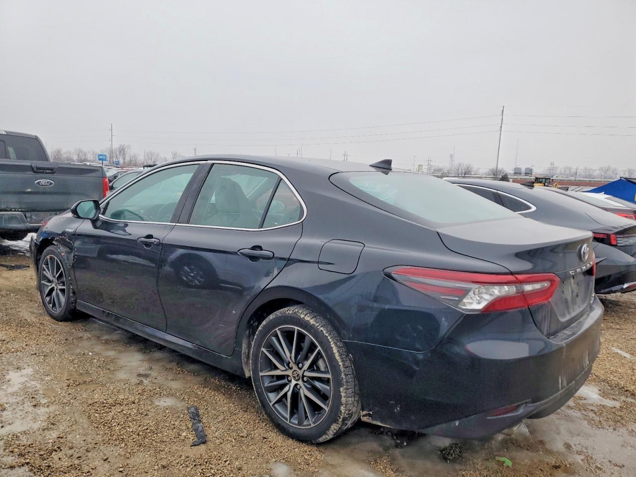 2021 TOYOTA CAMRY photo 4