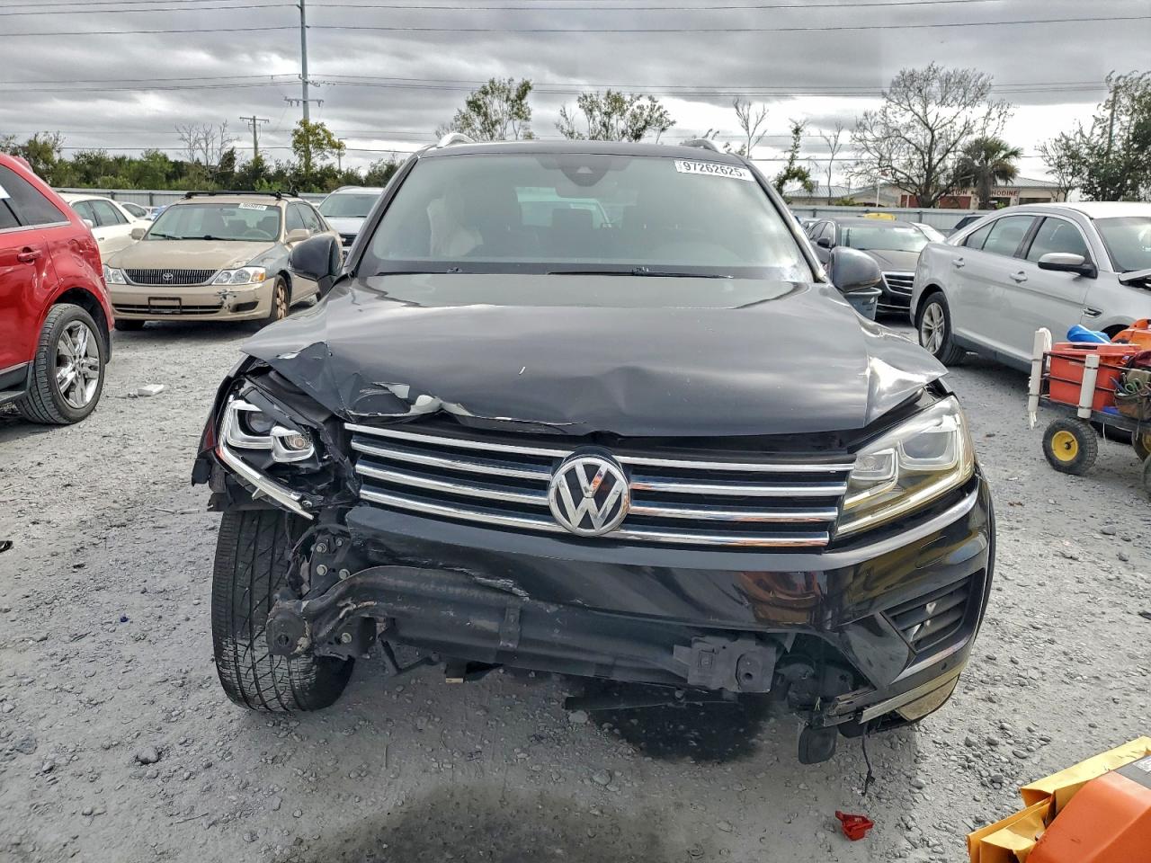 2017 VOLKSWAGEN TOUAREG WOLFSBURG photo 5