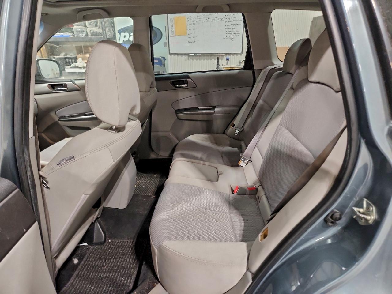 2011 SUBARU FORESTER 2.5X PREMIUM photo 28